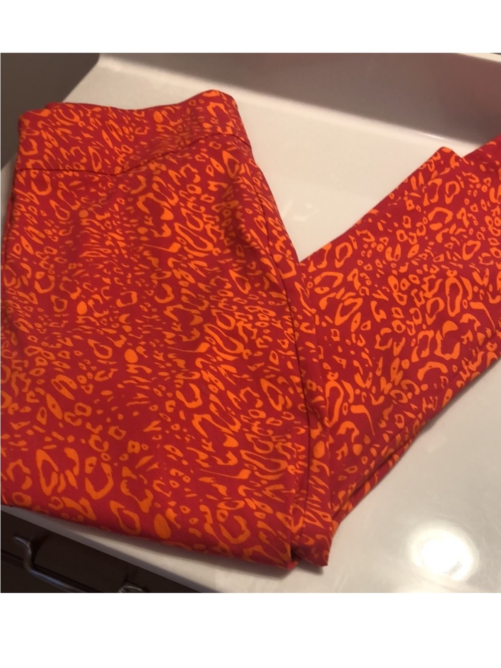 Soft Surroundings Vibrant Pink & Orange Leopard Print Leggings